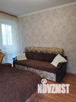 1-к квартира, посуточно, 40м2, 1/9 этаж