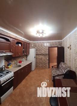 1-к квартира, посуточно, 42м2, 1/10 этаж