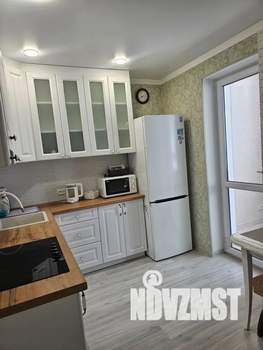 Студия квартира, посуточно, 32м2, 5/8 этаж