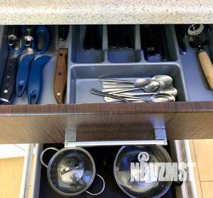 Студия квартира, посуточно, 42м2, 1/9 этаж