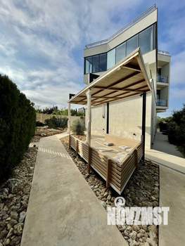 Студия квартира, посуточно, 27м2, 3/3 этаж