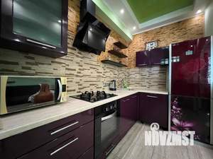 Студия квартира, посуточно, 40м2, 1/5 этаж