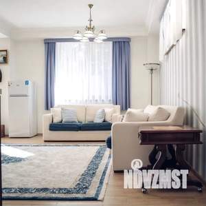 2-к квартира, посуточно, 65м2, 2/2 этаж