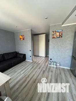 Студия квартира, посуточно, 30м2, 1/3 этаж