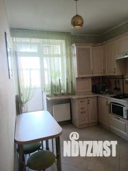 1-к квартира, посуточно, 42м2, 5/5 этаж