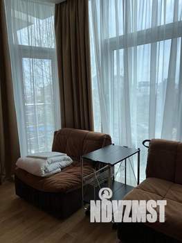 Студия квартира, посуточно, 42м2, 3/9 этаж