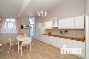 3-к квартира, посуточно, 56м2, 2/2 этаж