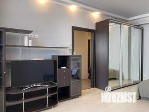 1-к квартира, посуточно, 40м2, 3/5 этаж