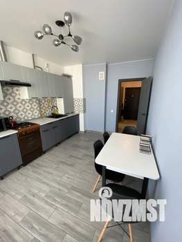 1-к квартира, посуточно, 38м2, 6/8 этаж