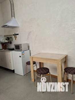 Студия квартира, посуточно, 25м2, 1/6 этаж