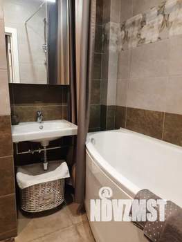 1-к квартира, посуточно, 42м2, 7/10 этаж