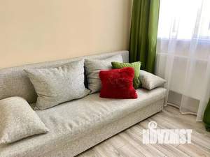 Студия квартира, посуточно, 18м2, 1/3 этаж