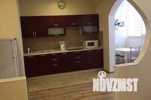 1-к квартира, посуточно, 42м2, 9/16 этаж