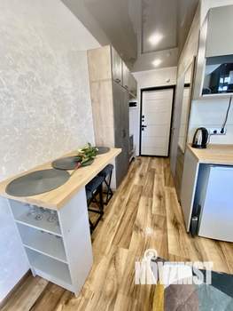 Студия квартира, посуточно, 23м2, 4/4 этаж