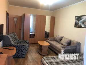 1-к квартира, посуточно, 50м2, 6/8 этаж