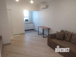 Студия квартира, посуточно, 40м2, 1/2 этаж