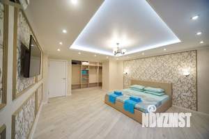 3-к квартира, посуточно, 130м2, 1/10 этаж