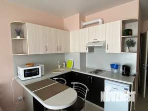 Студия квартира, посуточно, 35м2, 1/5 этаж