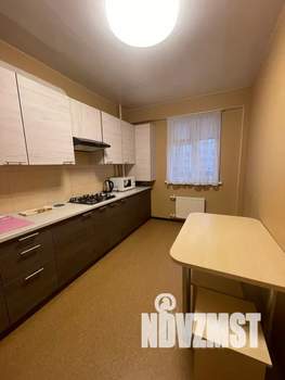 1-к квартира, посуточно, 37м2, 4/10 этаж