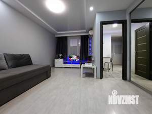 1-к квартира, посуточно, 40м2, 5/6 этаж