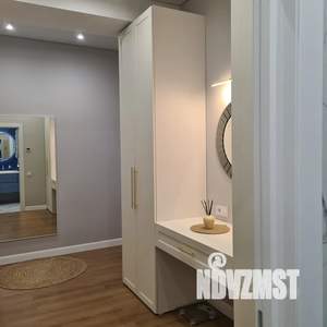 Студия квартира, посуточно, 52м2, 2/10 этаж