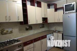 1-к квартира, посуточно, 40м2, 3/10 этаж