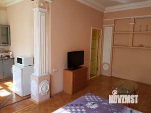 1-к квартира, посуточно, 38м2, 3/3 этаж