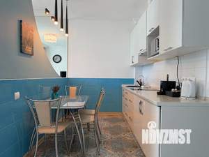 1-к квартира, посуточно, 38м2, 2/9 этаж