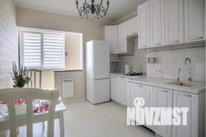 1-к квартира, посуточно, 50м2, 2/10 этаж