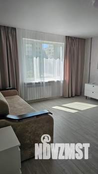 1-к квартира, посуточно, 43м2, 4/9 этаж