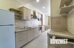 Студия квартира, посуточно, 39м2, 1/4 этаж