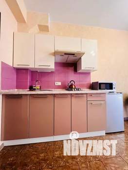 Студия квартира, посуточно, 25м2, 1/3 этаж