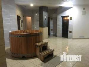 Студия квартира, посуточно, 42м2, 3/9 этаж