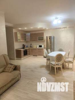 1-к квартира, посуточно, 60м2, 5/10 этаж