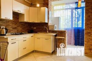 1-к квартира, посуточно, 49м2, 1/6 этаж