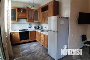 4-к квартира, посуточно, 80м2, 3/3 этаж