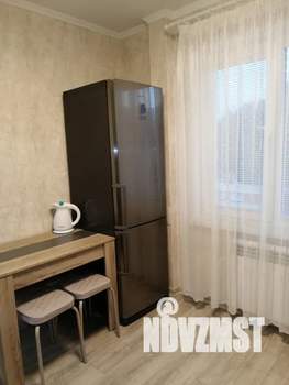 1-к квартира, посуточно, 48м2, 4/10 этаж