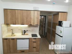 Студия квартира, посуточно, 25м2, 1/4 этаж