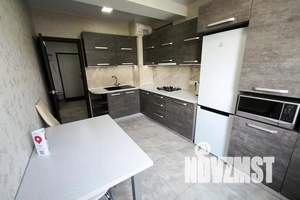 1-к квартира, посуточно, 40м2, 2/10 этаж