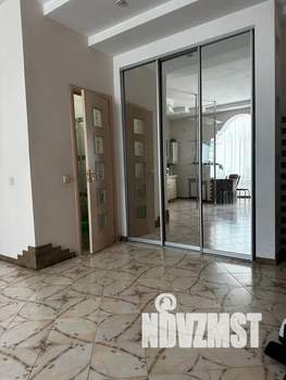 Студия квартира, посуточно, 47м2, 2/5 этаж