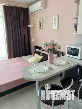 Студия квартира, посуточно, 35м2, 1/5 этаж