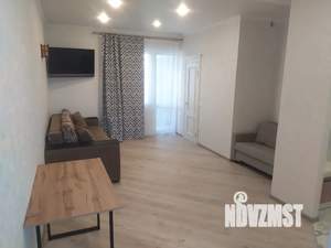 Студия квартира, посуточно, 40м2, 1/2 этаж