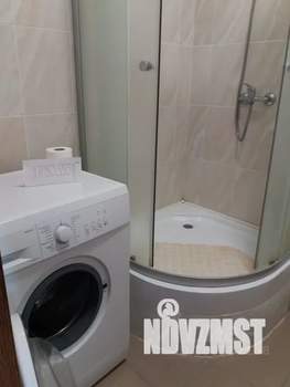 Студия квартира, посуточно, 30м2, 1/5 этаж