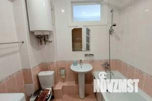 1-к квартира, посуточно, 38м2, 2/4 этаж