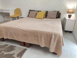 1-к квартира, посуточно, 48м2, 7/9 этаж