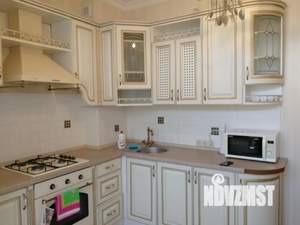 1-к квартира, посуточно, 60м2, 1/2 этаж