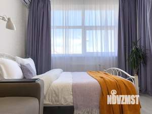 1-к квартира, посуточно, 40м2, 1/7 этаж