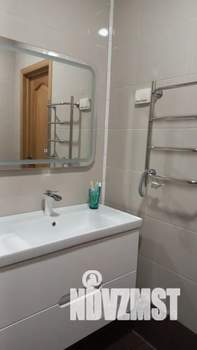 Студия квартира, посуточно, 44м2, 2/3 этаж