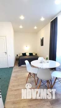 Студия квартира, посуточно, 32м2, 2/4 этаж