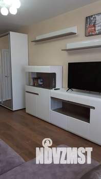 1-к квартира, посуточно, 42м2, 8/10 этаж